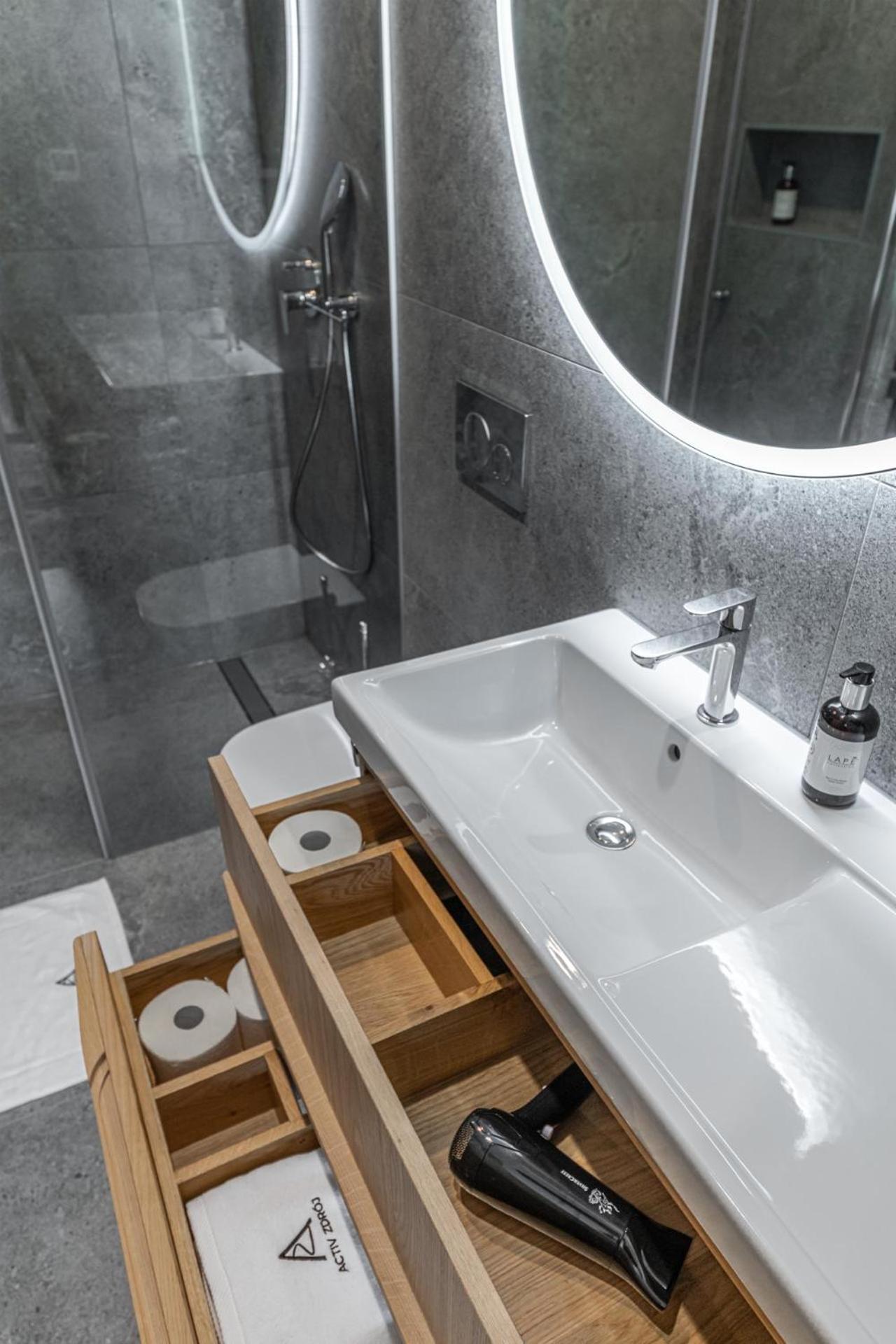 Apartamenty Activ Zdroj Ladek-Zdroj Bagian luar foto